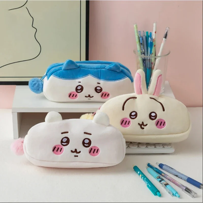 Trousse à crayons en peluche K - Packaging avis et prix